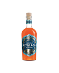 Altolago Arancello Marzadro, bottiglia del liquore all'arancia su sfondo bianco