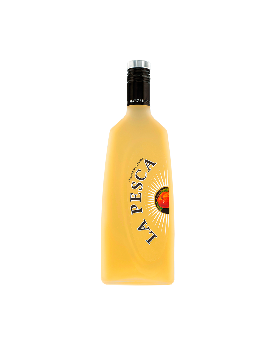 Liquore Marzadro Pesca, bottiglia del liquore alla pesca su sfondo bianco