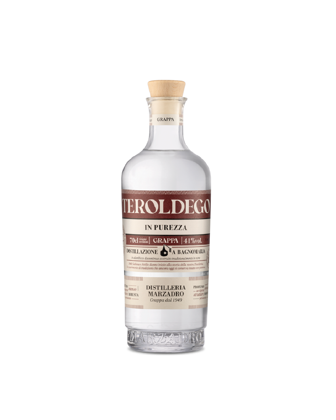 Marzadro Grappa Teroldego in purezza, bottiglia su sfondo bianco