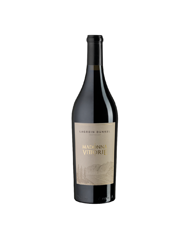 Lagrein Dunkel MDV, bottiglia di vino rosso trentino su sfondo bianco
